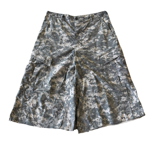 Vintage Reworked Digital Camo Capris Shorts